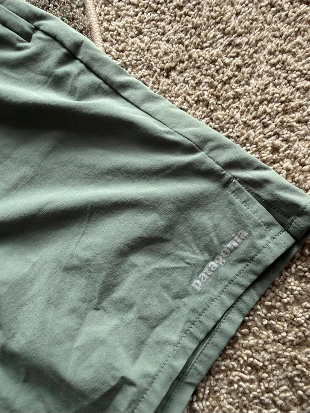 Patagonia Men's Sage Green Athletic Shorts lined size M